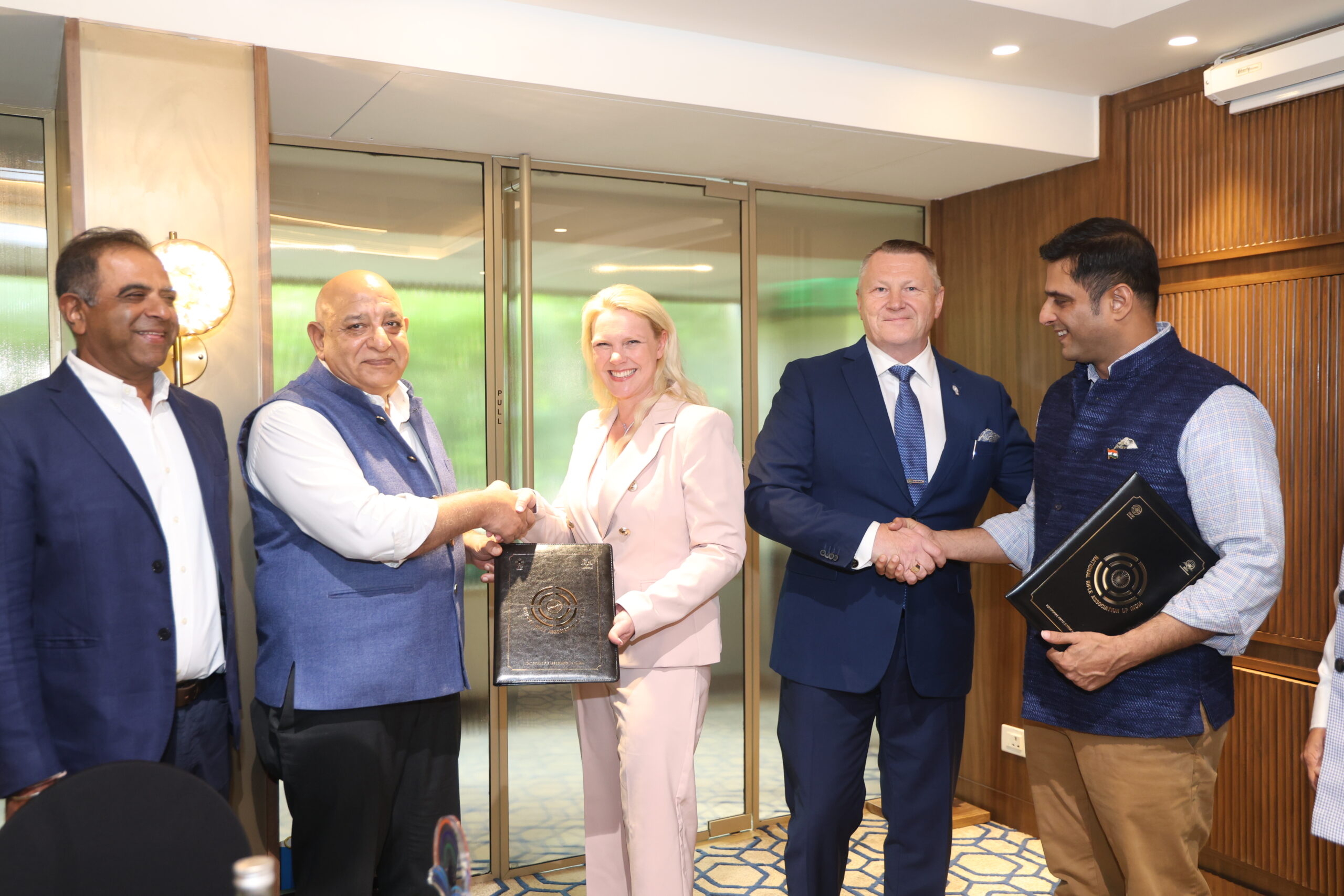 Dr. Vesa Nissinen, General Sultan Singh. Karoliina Nissinen, Kalikesh Singh Deo, Pawankumar Singh, Mansher Singh
